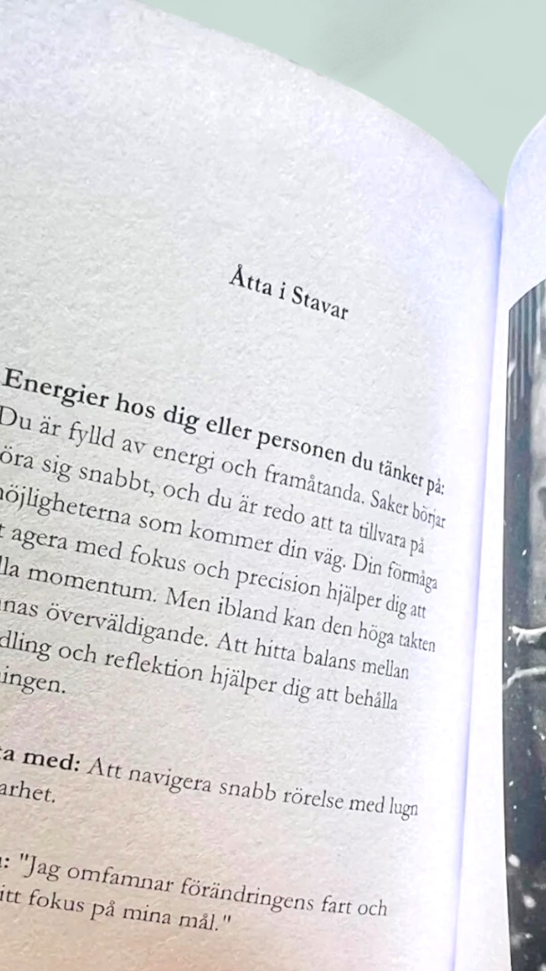 Nya Insikter Tarot – Tarotkort på svenska med guidebok (78 kort)